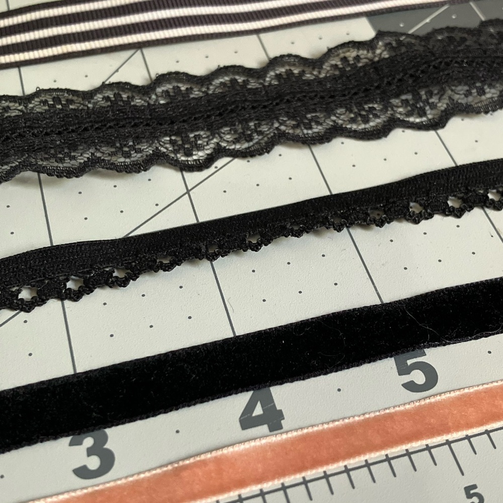 Set of 5 Fashion Chokers